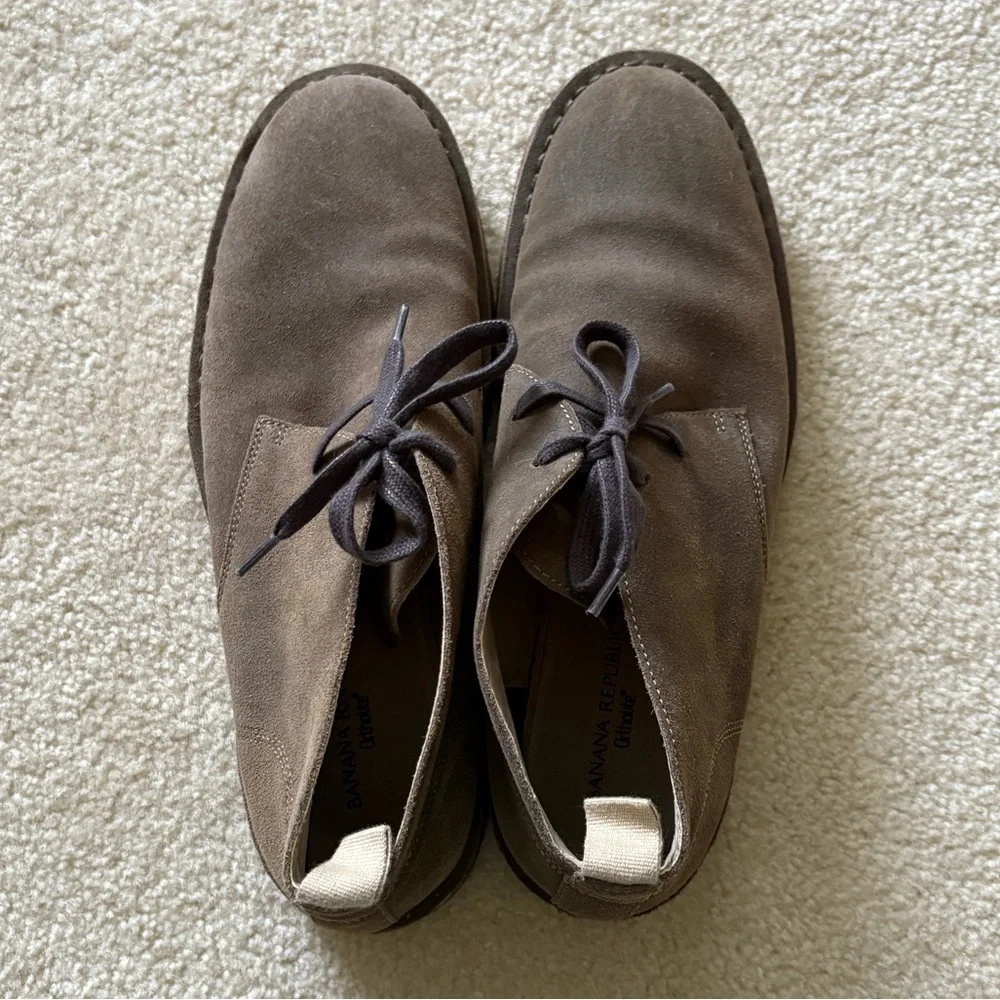 Banana Republic Men’s Ortholite Suede Leather Lace Up Shoes. Size 11.5.